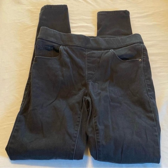 Levi's Pants - Must bundle shaping leggings size waist 26